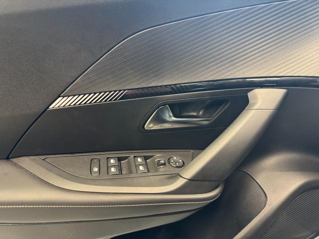 PEUGEOT 2008 PureTech 100 S&S Allure
