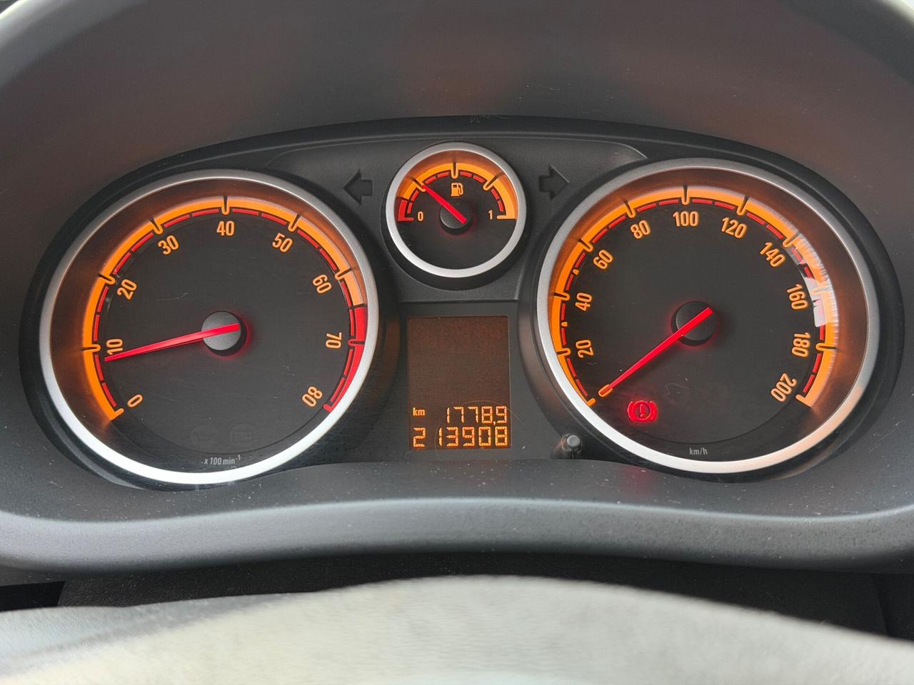 Opel Corsa 1.2- Revisionata alla consegna- Neopatentati