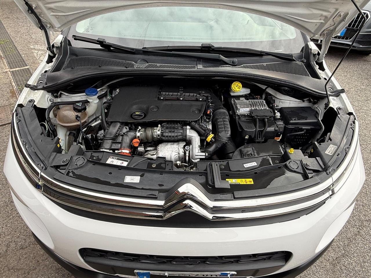 C3 Blue 1.6 HDI 75 Cv- Shine-unipro-rate-E6