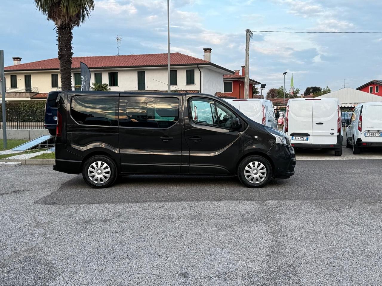Renault Trafic 9 POSTI 1.6 dCi 95CV prezzo ivato
