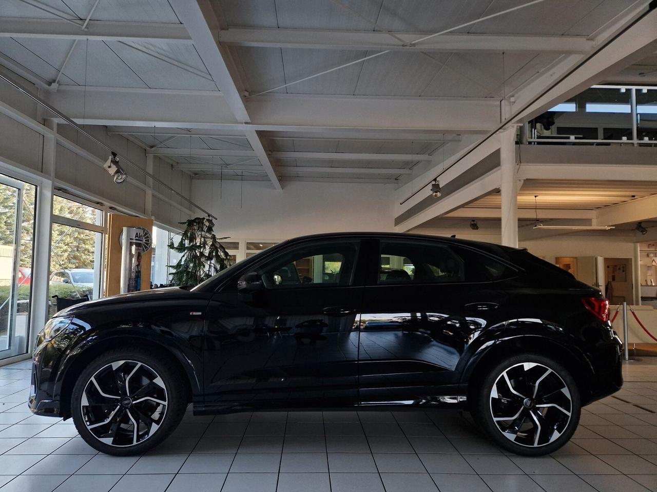 AUDI Q3 SPORTBACK 40 TDI QUATTRO S LINE-MATRIX