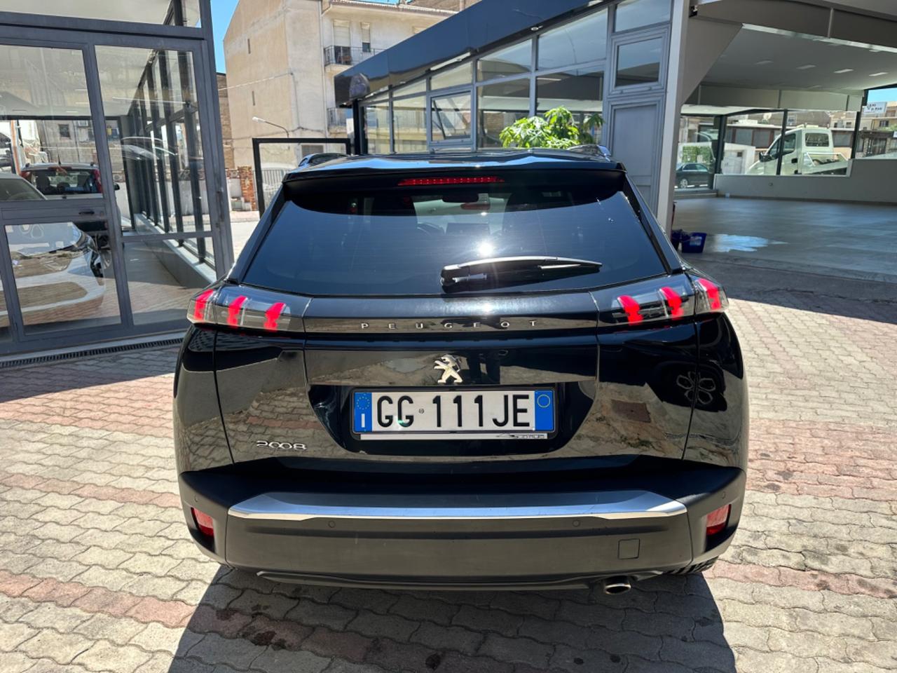 Peugeot 2008 BlueHDi 130 S&S EAT8 Allure 2021