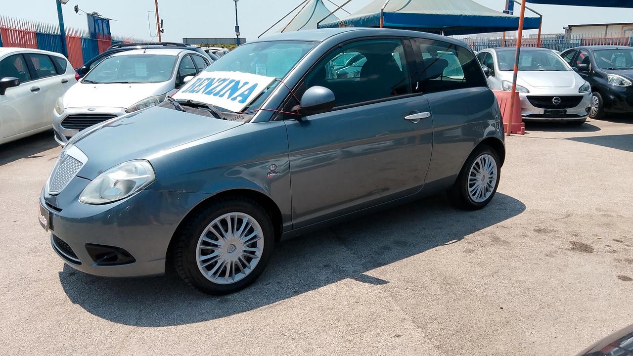 Lancia Ypsilon Lancia y 1.2 benzina neo patentati