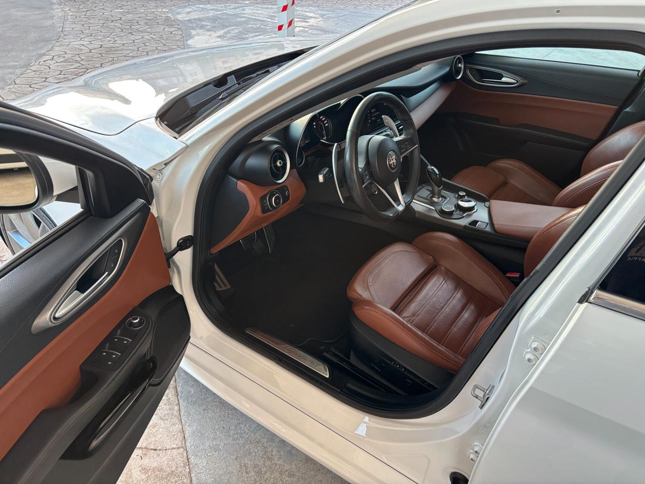 Alfa Romeo Giulia 2.2 Turbodiesel 210 CV Q4 Veloce