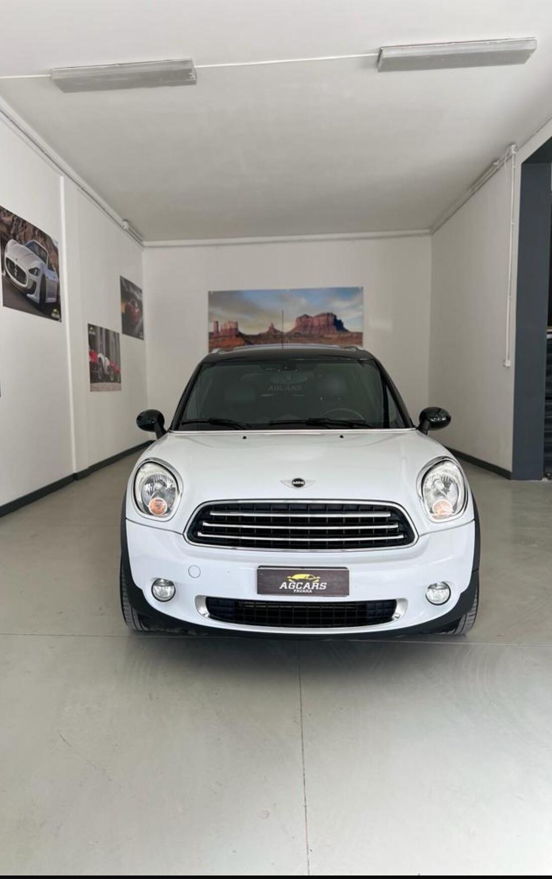 Mini Cooper Countryman 2.0 D Automatica