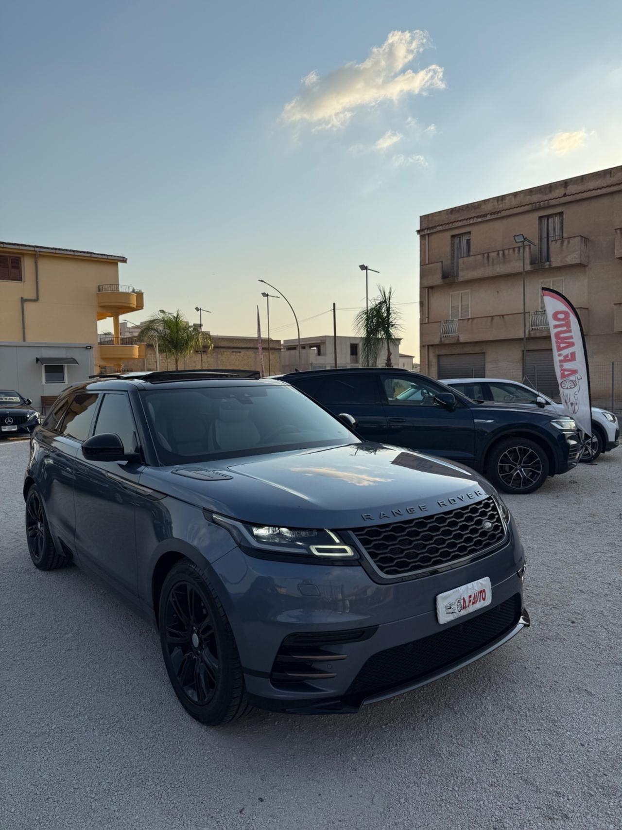 Land Rover Range Velar 2.0D I4 240 CV R-Dynamic HSE