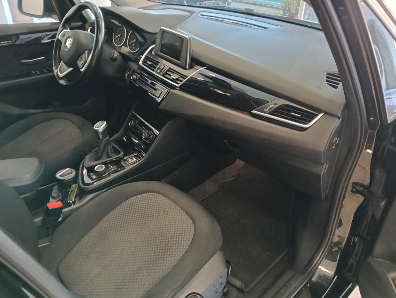 Bmw 216 218d Active Tourer Advantage