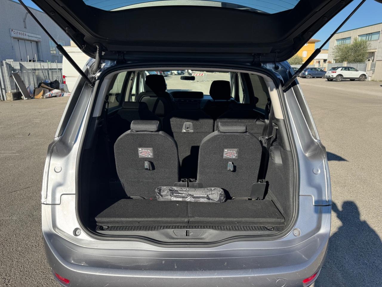 GRAND C 4 Space Tourer Blue HDI shine park 7 posti