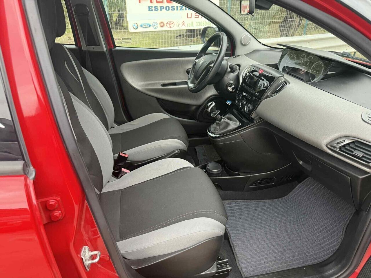 Lancia Ypsilon 1.2 69 69.000km **NEOP OK** 2013