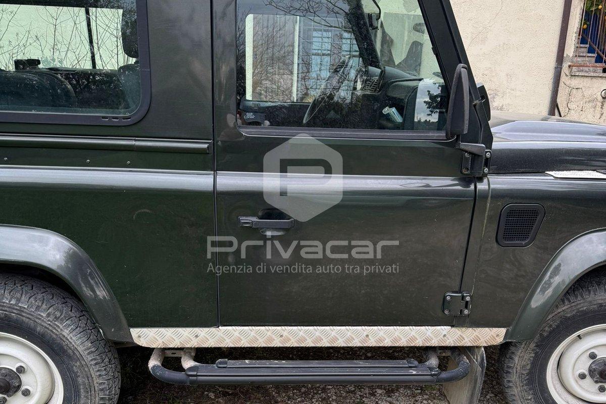 LAND ROVER Defender 90 2.4 TD4 Station Wagon S