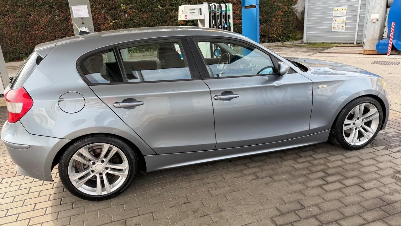 Bmw 118 118d cat 5 porte Attiva