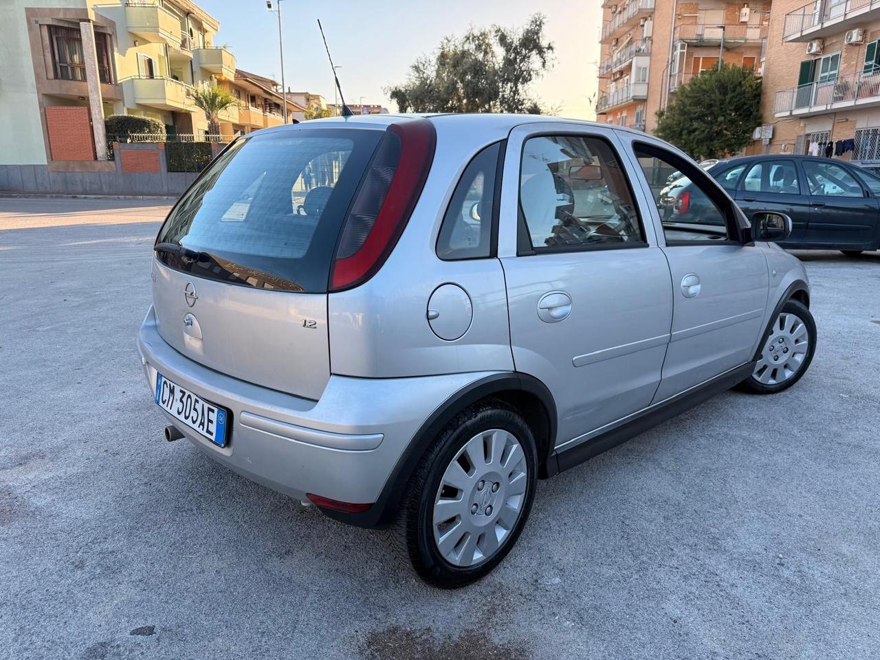Opel Corsa 1.2i 16V cat 5 porte Enjoy