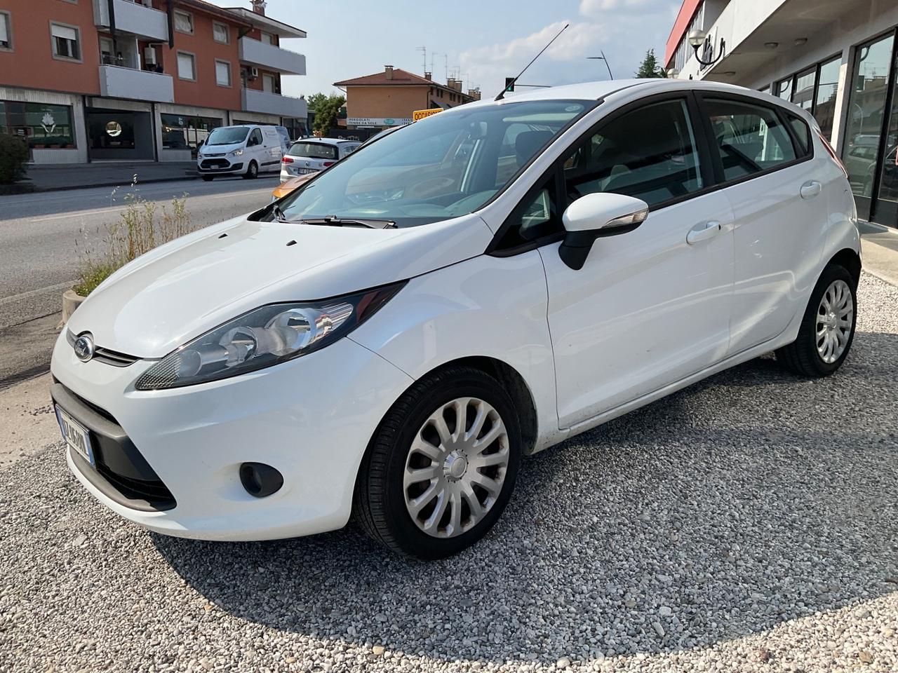 Ford Fiesta Fiesta+ 1.4 TDCi 68CV 5 porte
