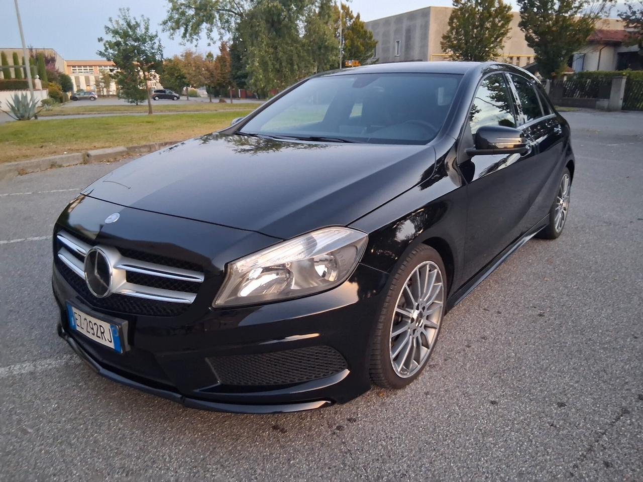 CELL 320 147 1147 WUATSAPP WUATSAPP 3276540940 A 160 CDI Automatic Dark Night Edition
