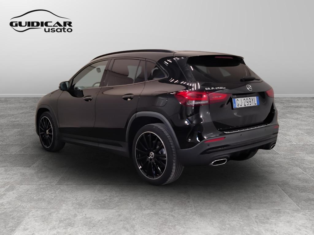 Mercedes-Benz GLA-H247 2020 - GLA 250 e phev (eq-power) Premium auto