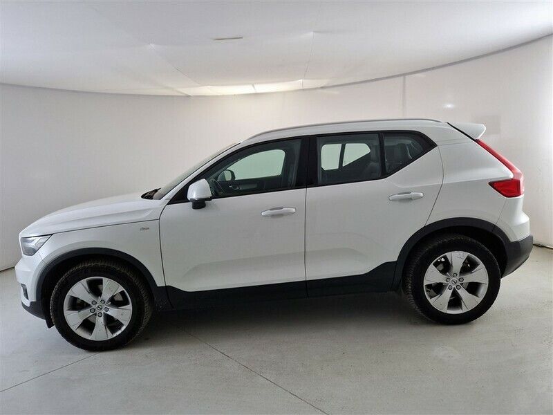 VOLVO XC40 D4 AWD Geartronic Momentum (MY18)