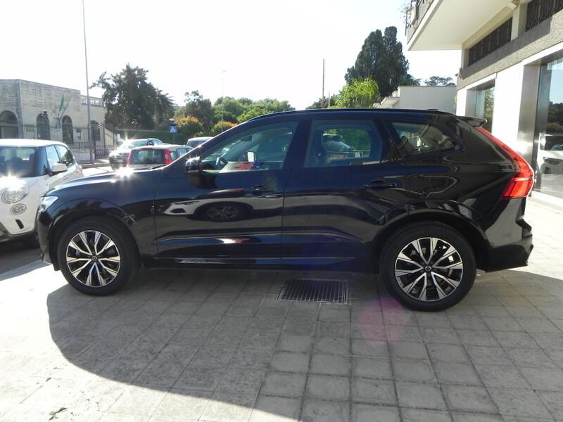 Volvo XC 60 XC60 B4 (d) automatico Plus Dark