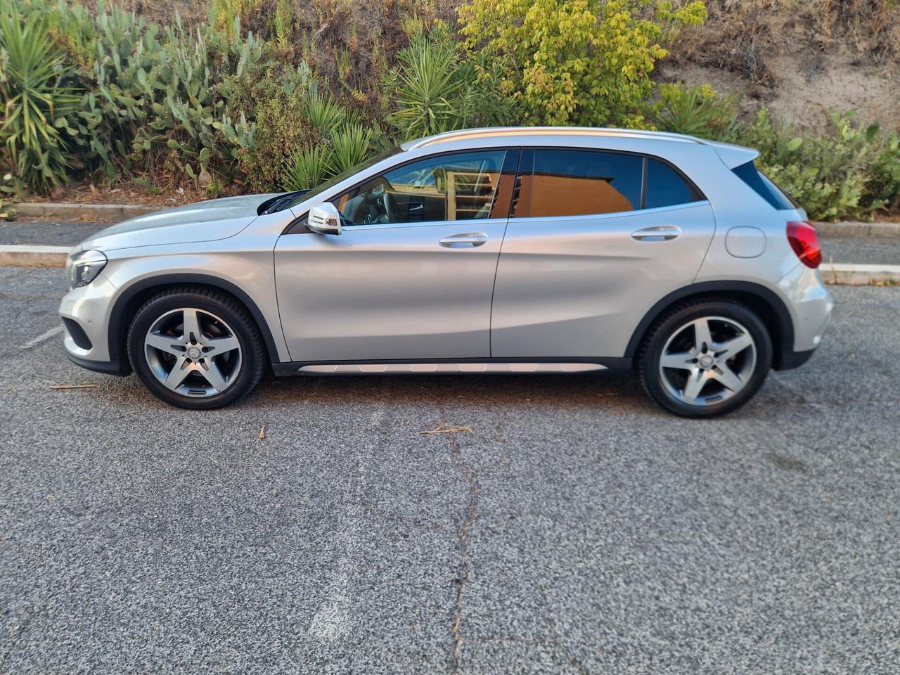 Mercedes-benz GLA 220 d Automatic Premium 106 mila km