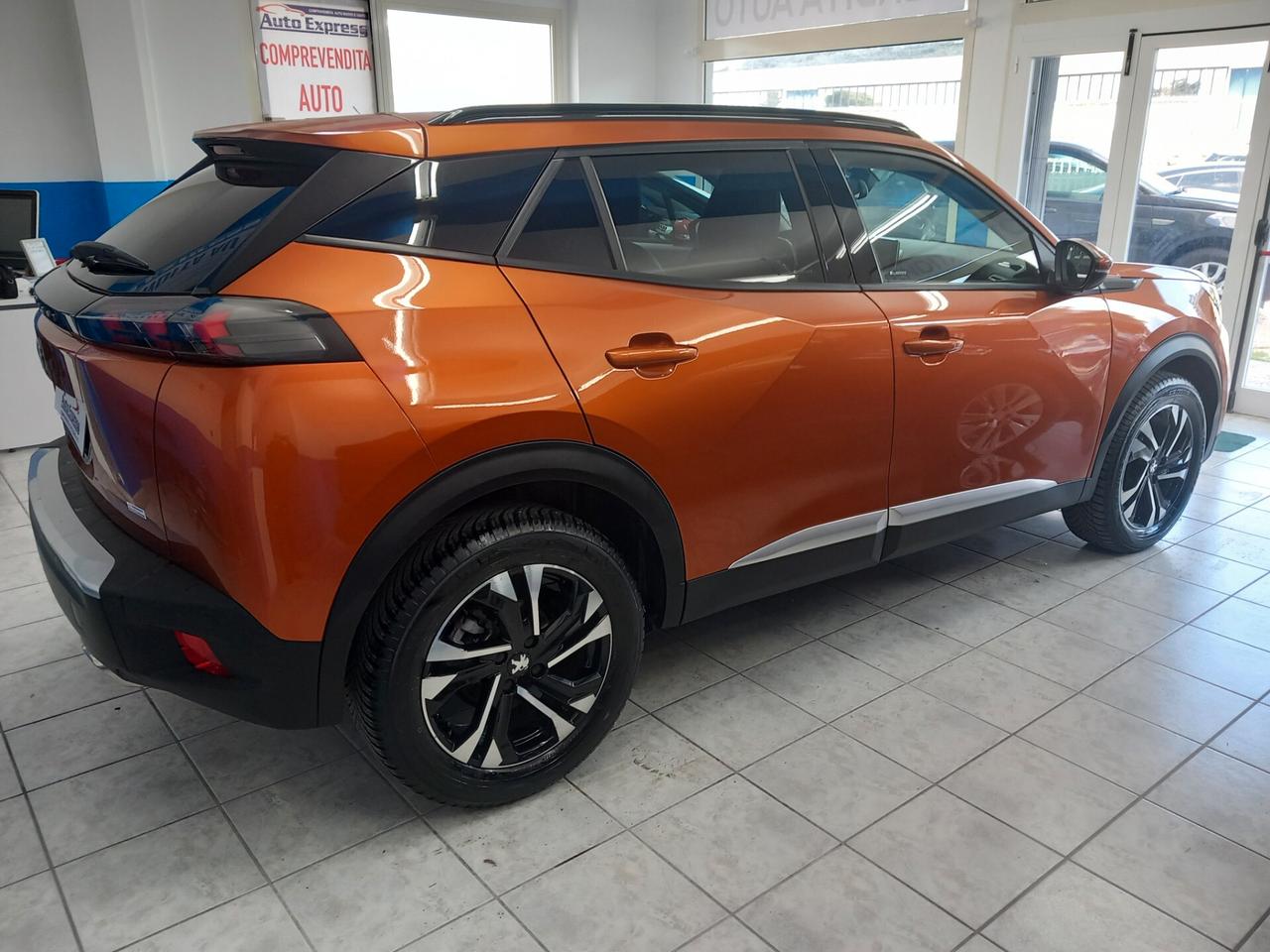 Peugeot 2008 PureTech 130 S&S EAT8 Allure anno 2020 benzina 75 mila km