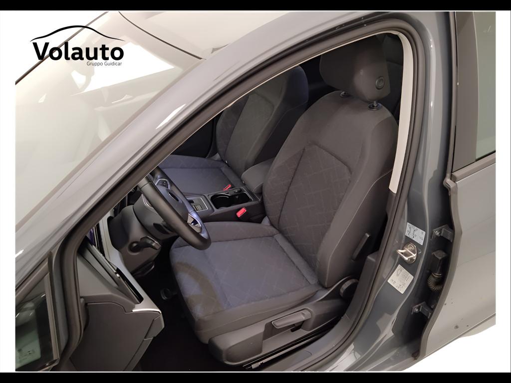 VOLKSWAGEN Golf VIII 2020 - Golf 1.0 etsi evo Life 110cv dsg