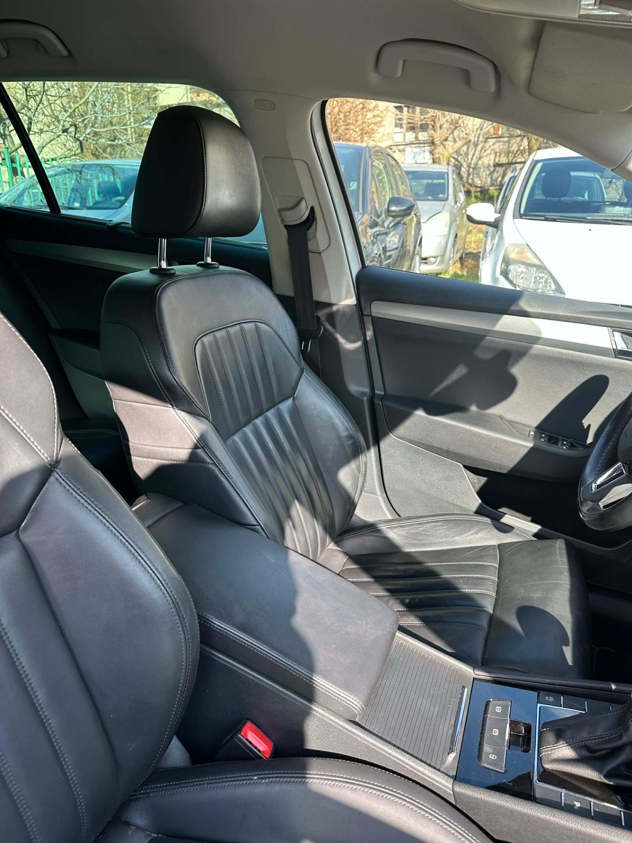 Skoda SUPERB 2.0 TDI 150 CV SCR DSG EXECUTIVE KMCERT UNICOPR