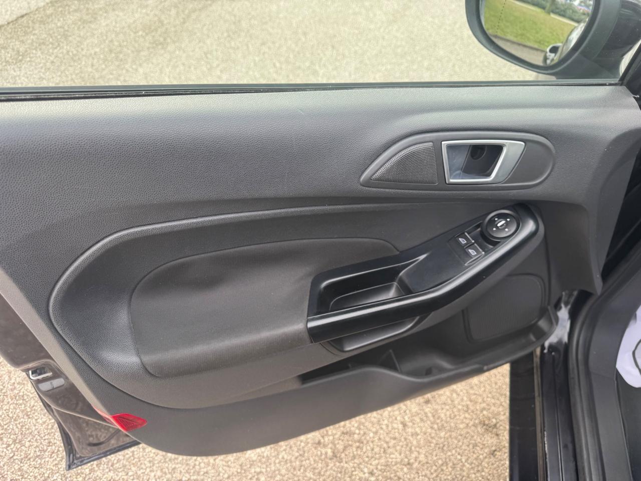 Ford Fiesta 1.4 5p. Bz.- GPL Titanium