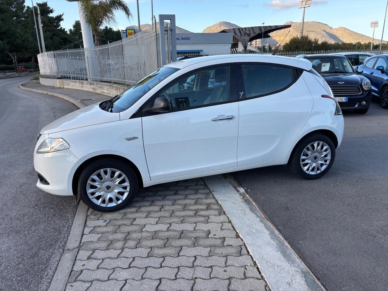 Lancia Ypsilon 1.3 MJT 16V 95 CV 5 porte S&S Silve