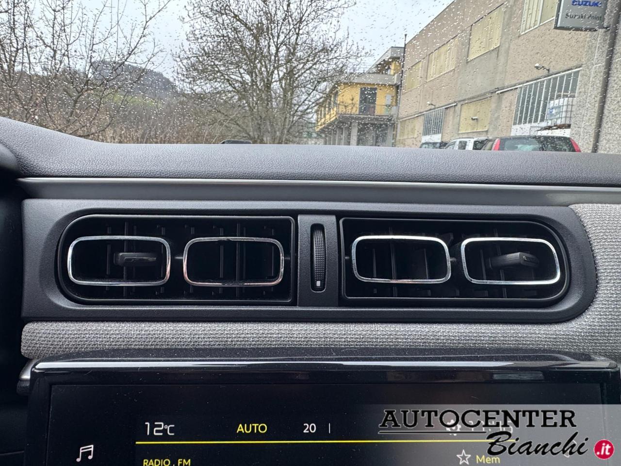 Citroen C3 1.2 puretech Shine 82cv