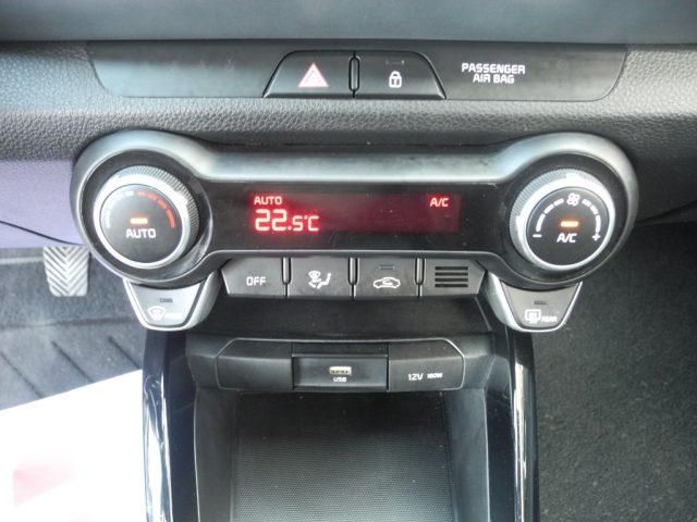 KIA Stonic 1.0 T-GDi 100cv MHEV iMT Style - OK NEOPATENTATI
