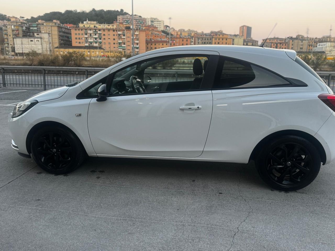 Opel Corsa 1.3 CDTI ecoFLEX S&S b-Color 2015