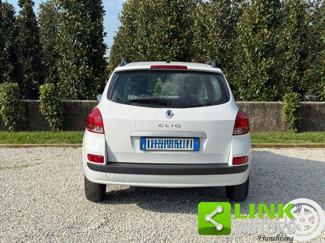 RENAULT Clio 1.2 16V SporTour
