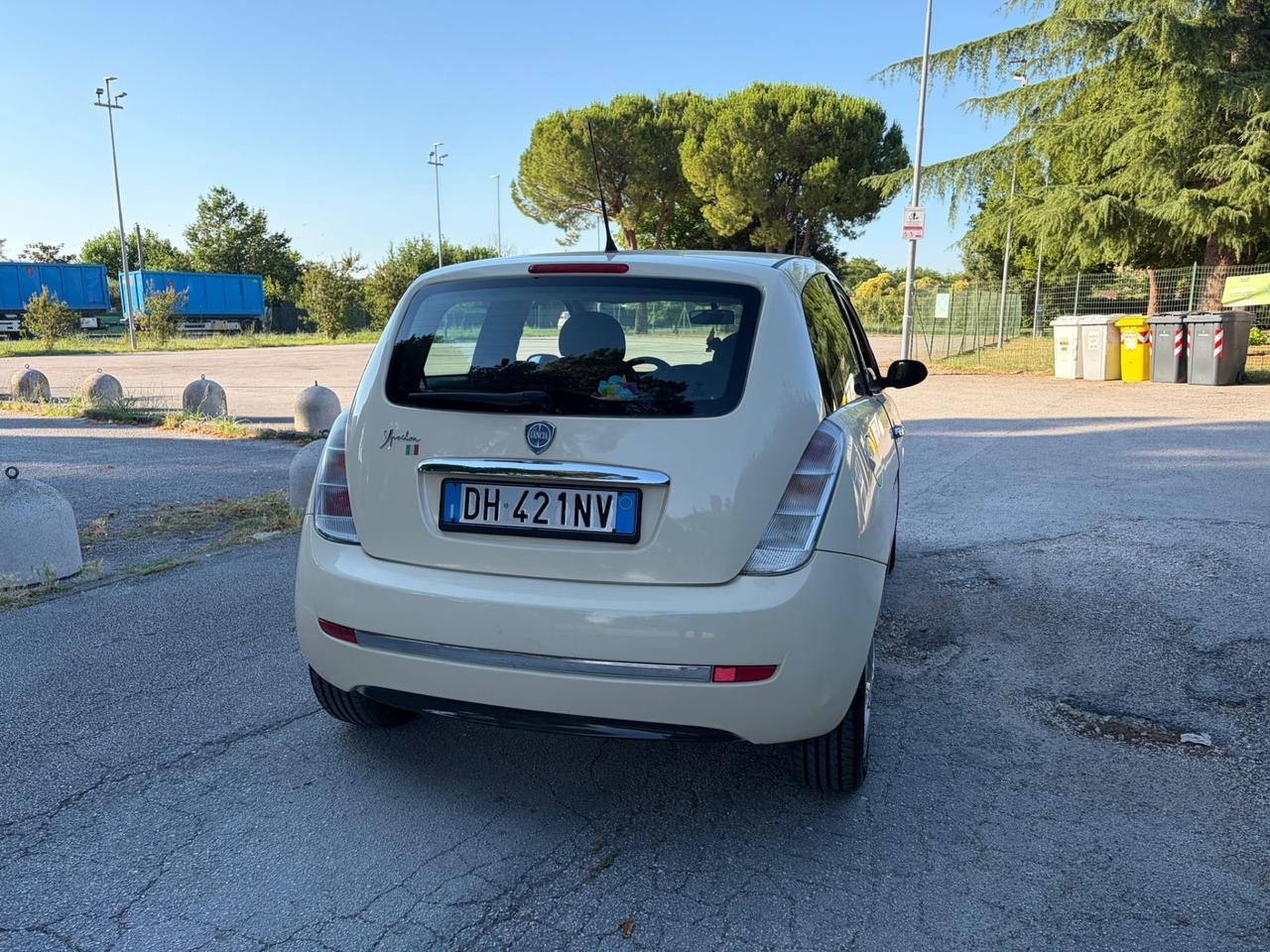 Utilitaria 1.2 neopatentati
