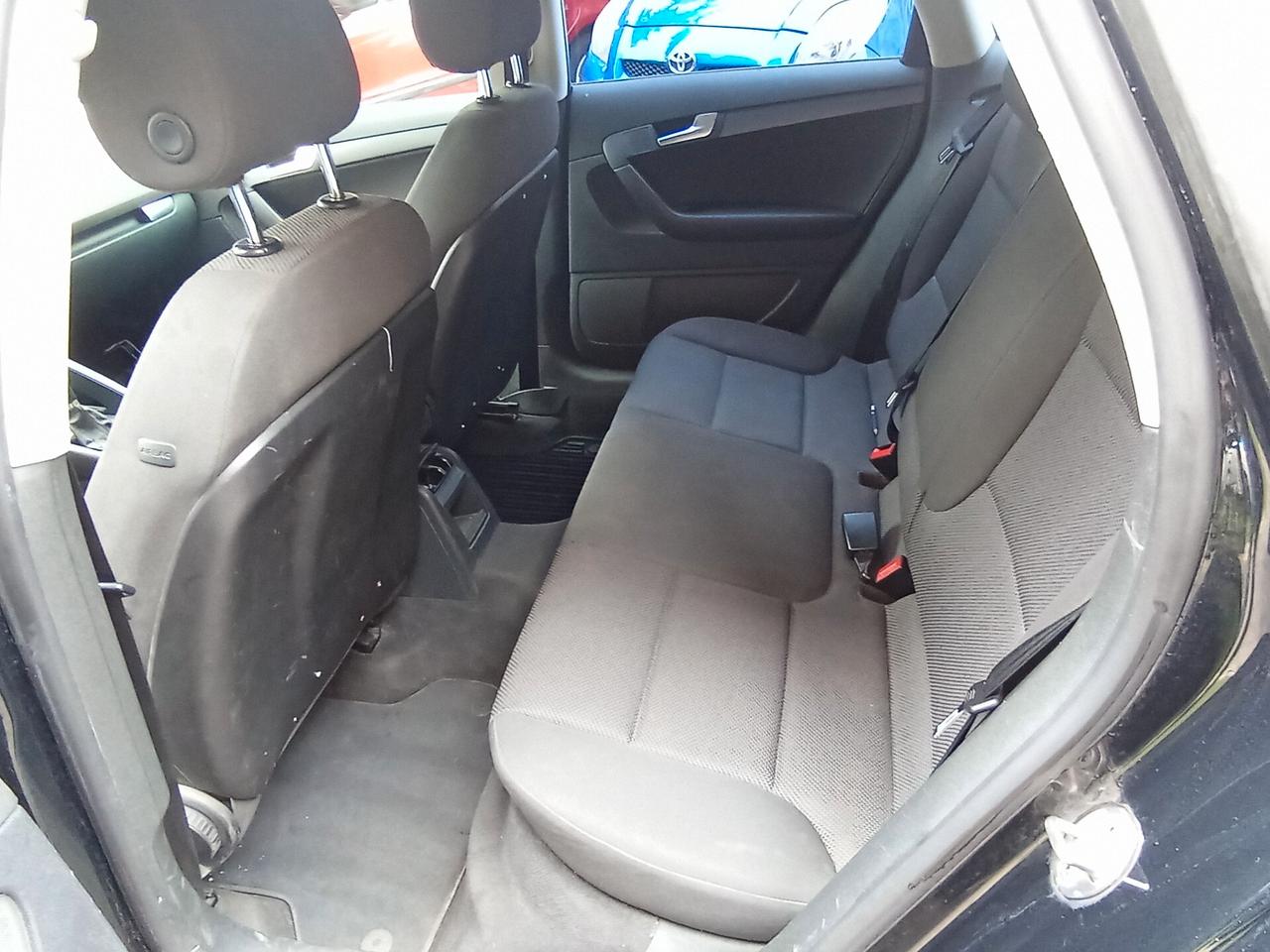 Audi A3 SPB 1.6 TDI 105 CV CR Attraction