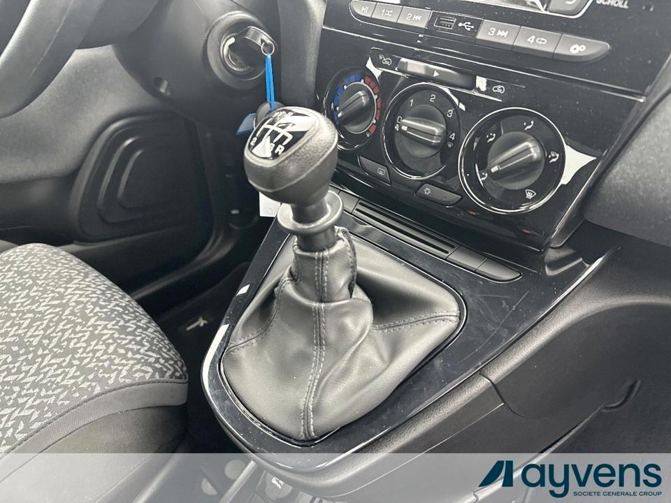 Lancia Ypsilon NOLEGGIO LUNGO TERMINE