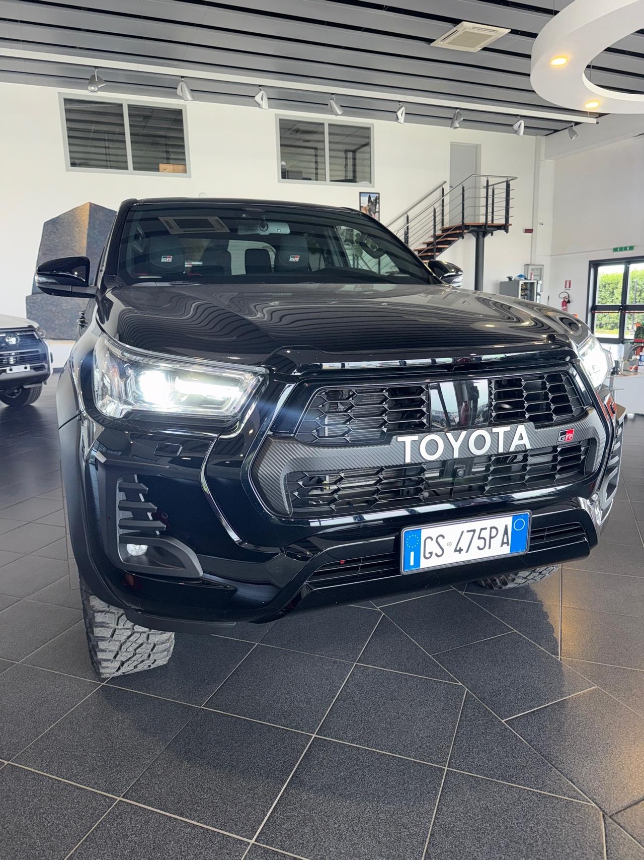 Toyota Hilux 2.8 D-4D A/T GR SPORT IVA ESPOSTA my24"