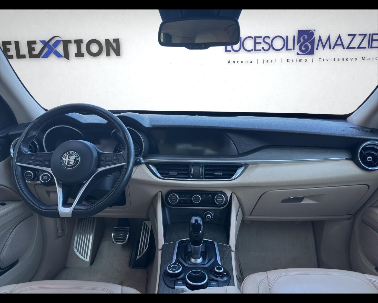 ALFA ROMEO Stelvio - Stelvio 2.2 Turbodiesel 210 CV AT8 Q4 Executive