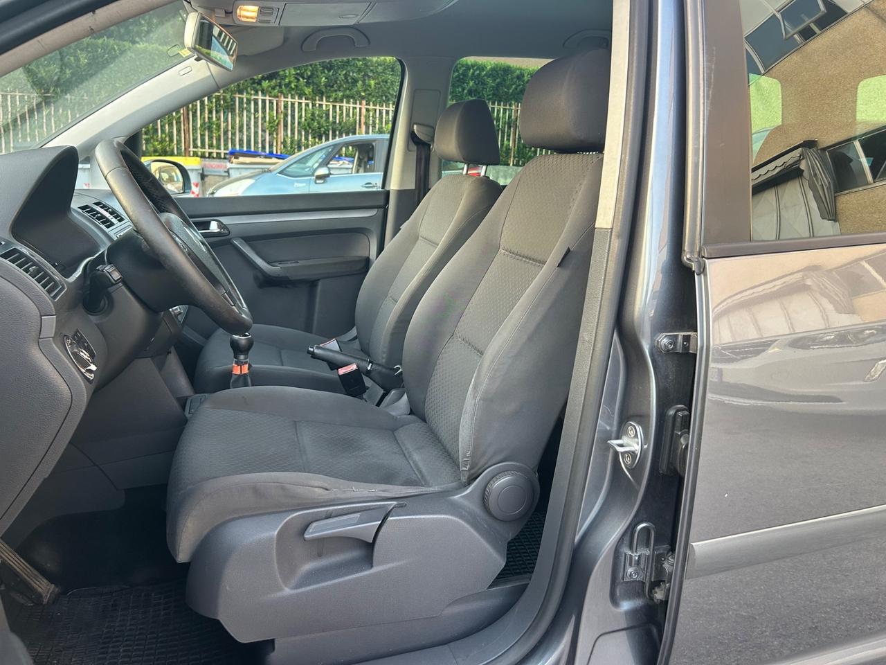 Volkswagen Touran 1.9 TDI 105CV 7 Posti Gancio Traino