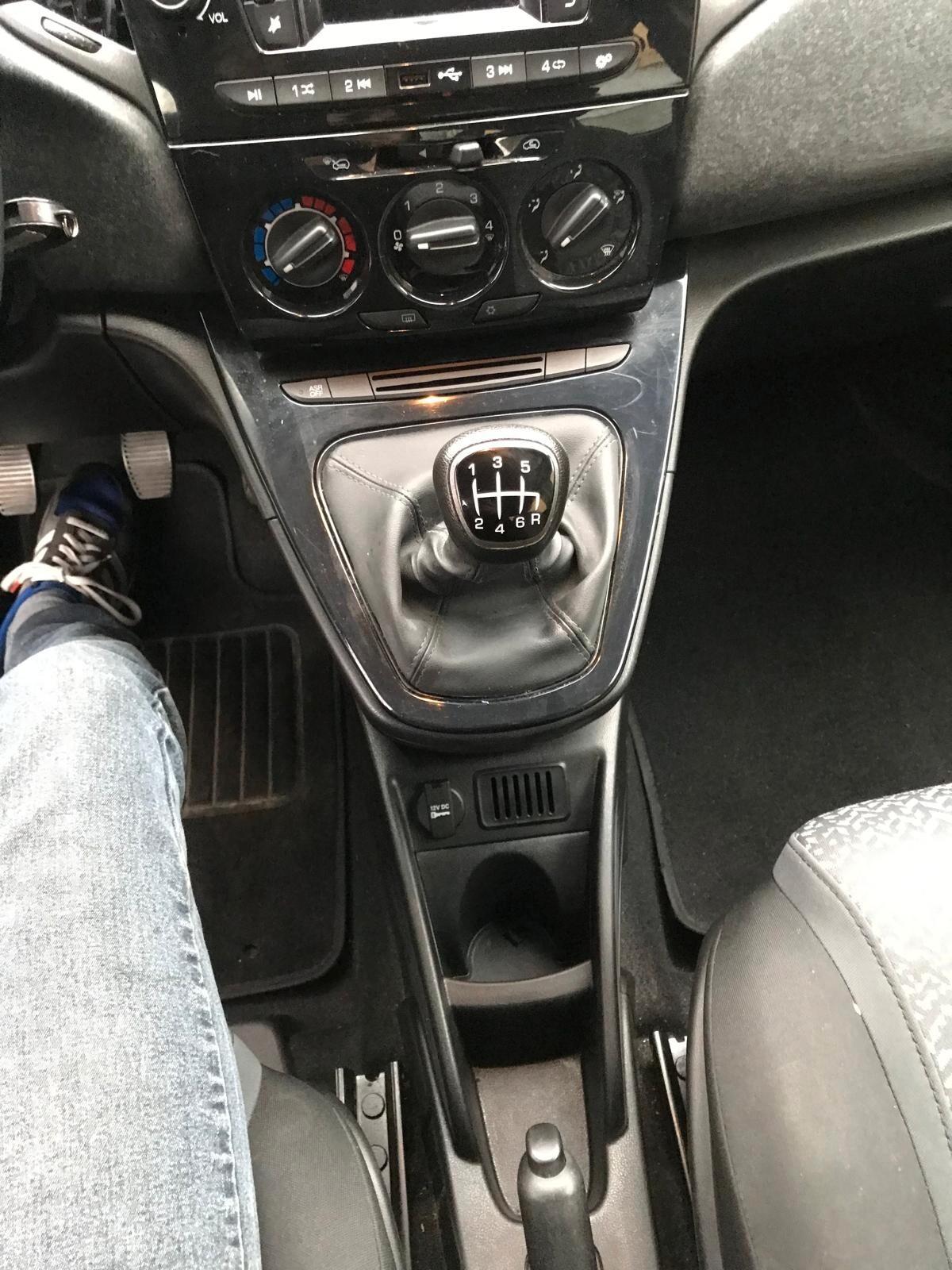 Lancia Ypsilon 1.0 FireFly 5 porte S&S Hybrid Ecochic Silver