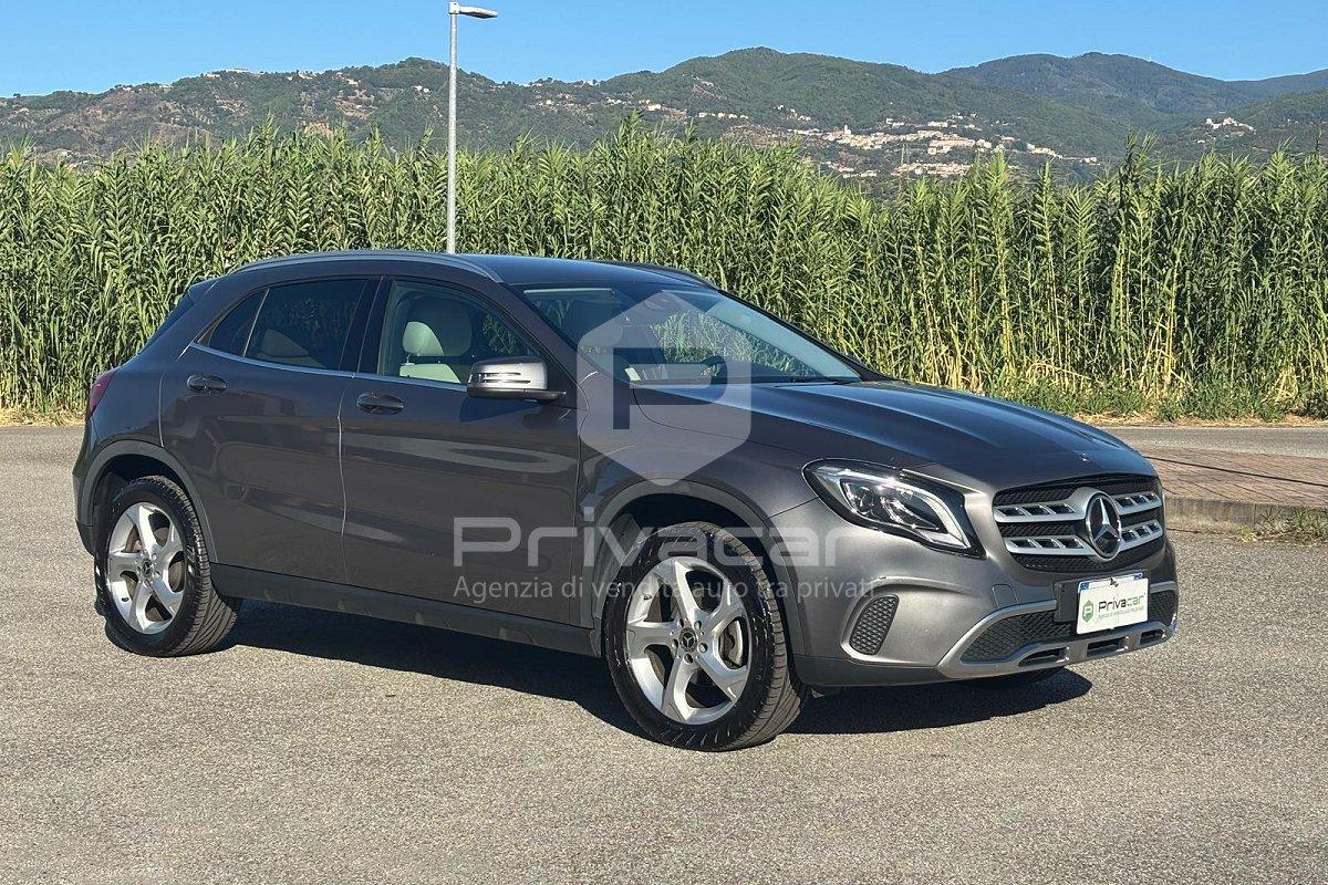 MERCEDES GLA 200 d Automatic Sport