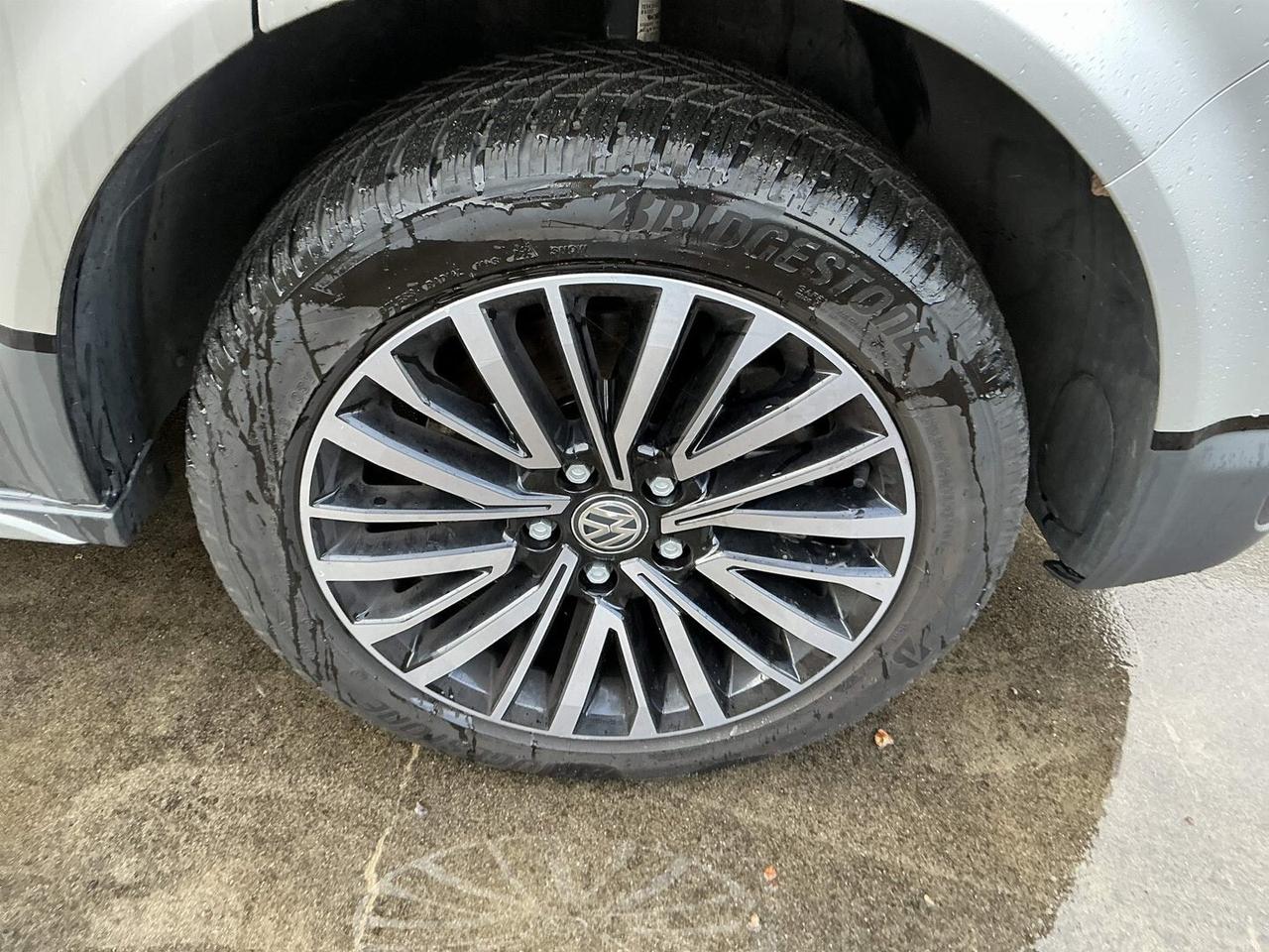 Volkswagen Multivan 2.0 TDI 204CV DSG 4Motion Bulli 70 IN ARRIVO!