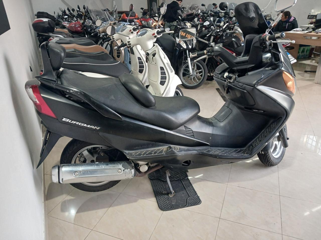 Suzuki Burgman 400