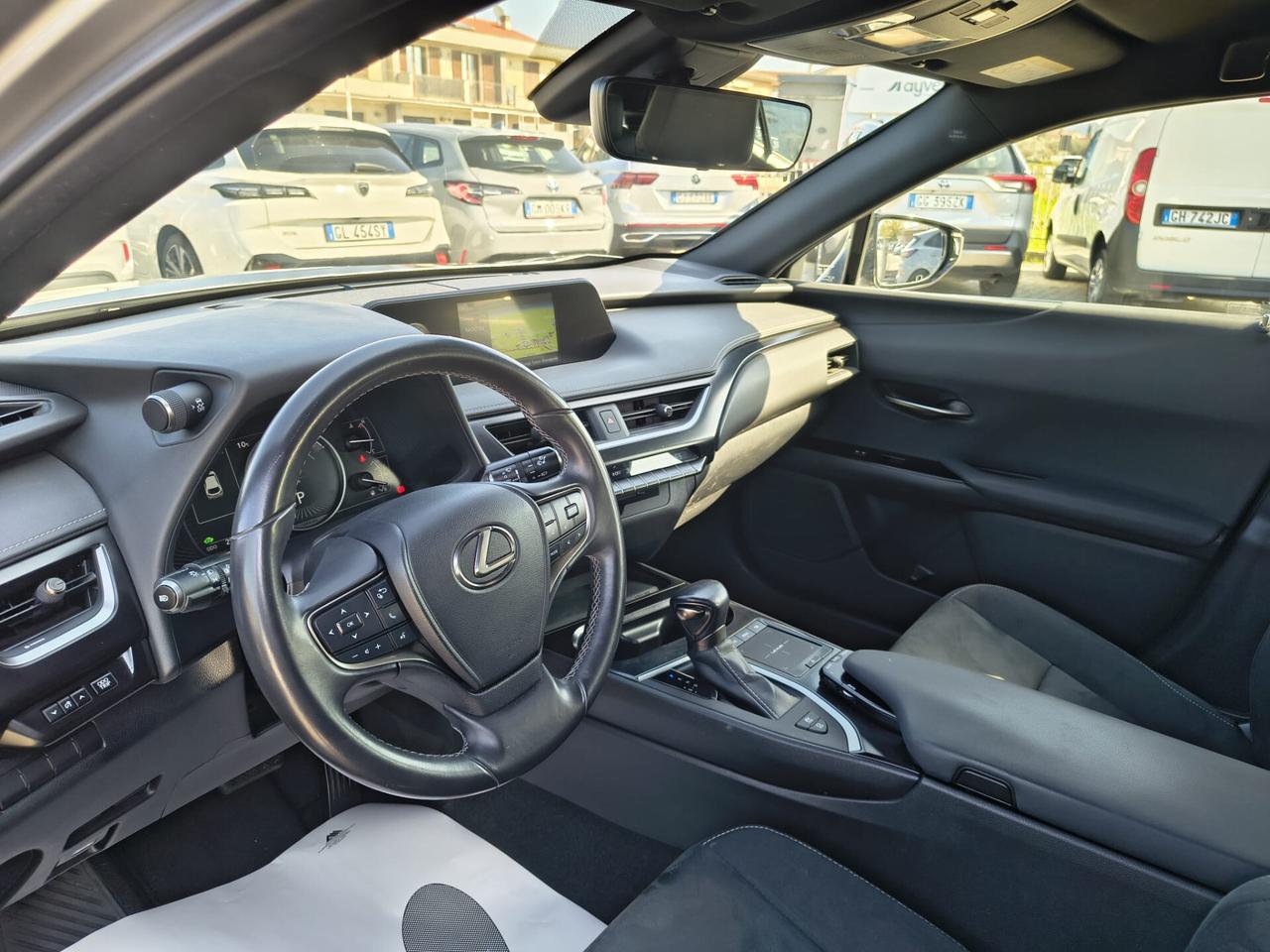 Lexus UX 250 Hybrid - 29.000 KM- *PREZZO REALE*