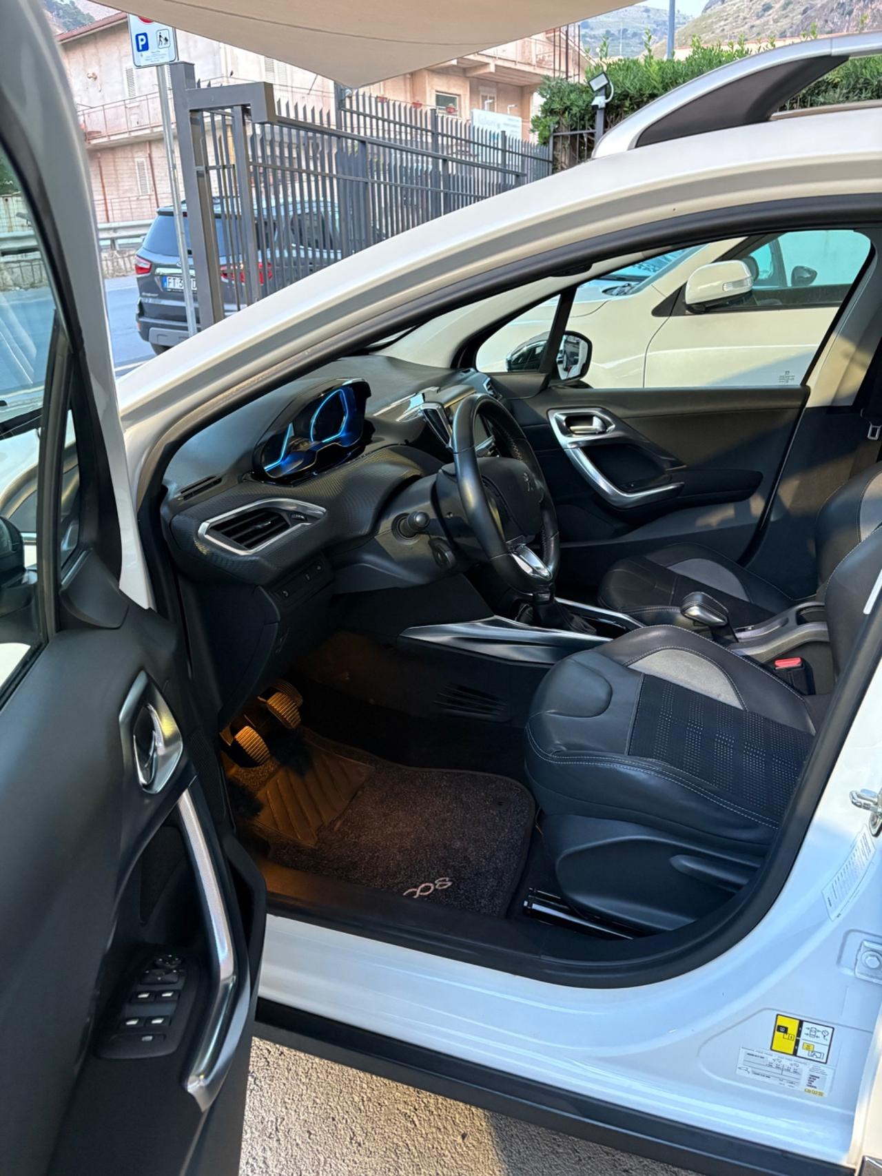 Peugeot 2008 1.6 VTi 120CV Allure no bagno d'olio
