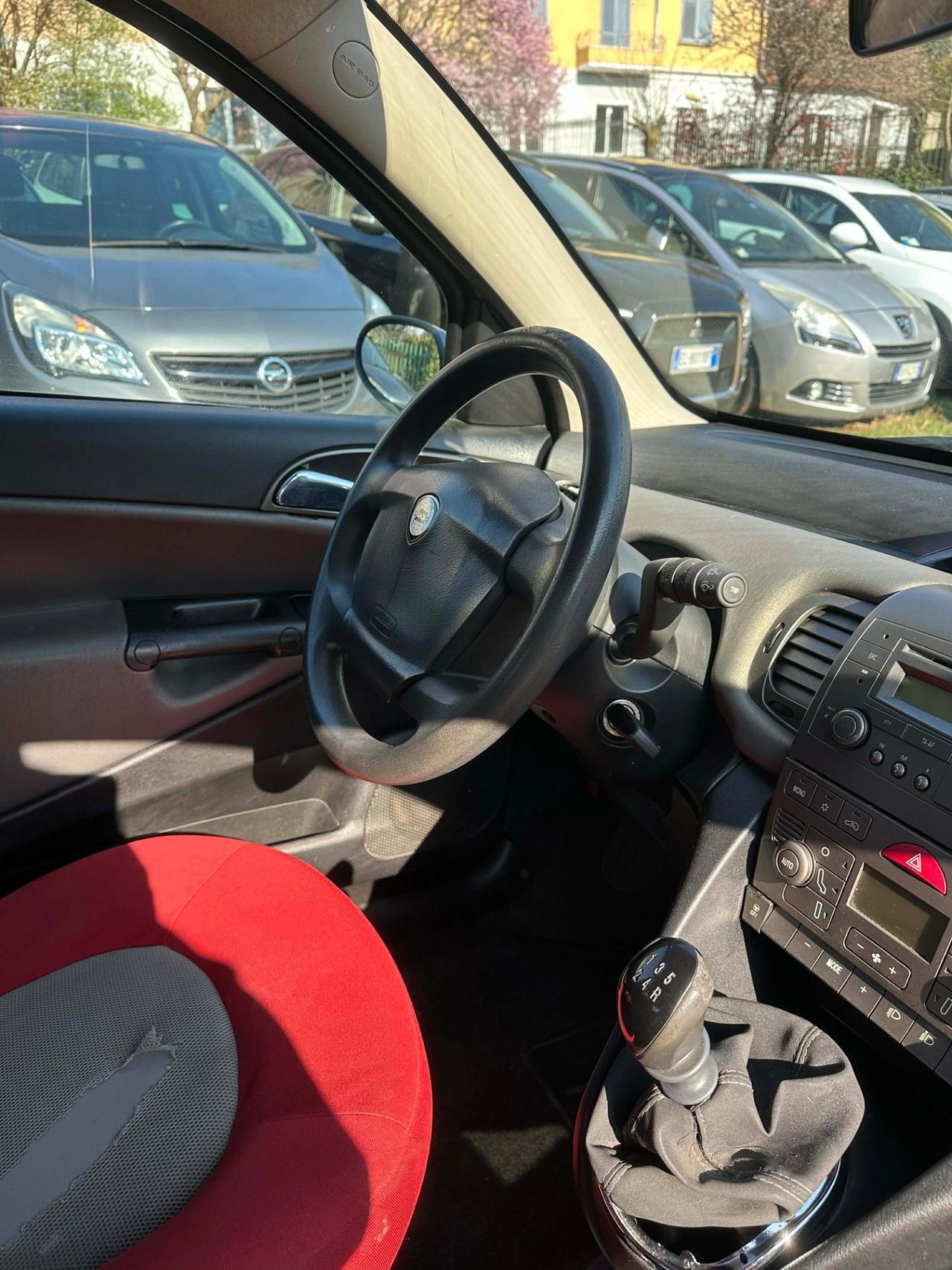 Lancia YPSILON 1.2 KMCERT GARANZ UNICOPR