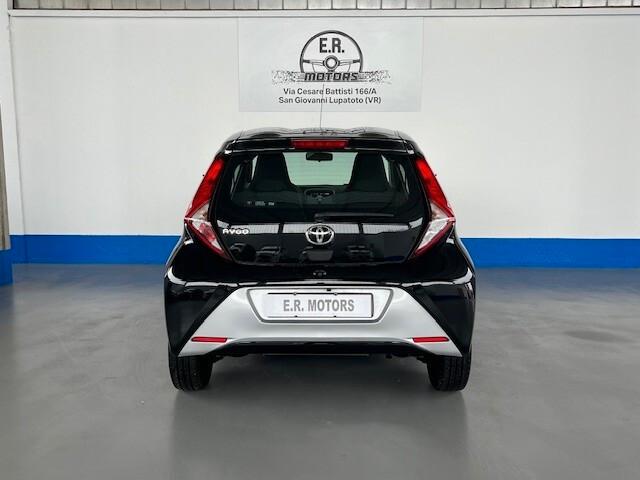 Toyota Aygo 1.0 VVT-i 72 CV 5 porte x-business NEO PATENTATI