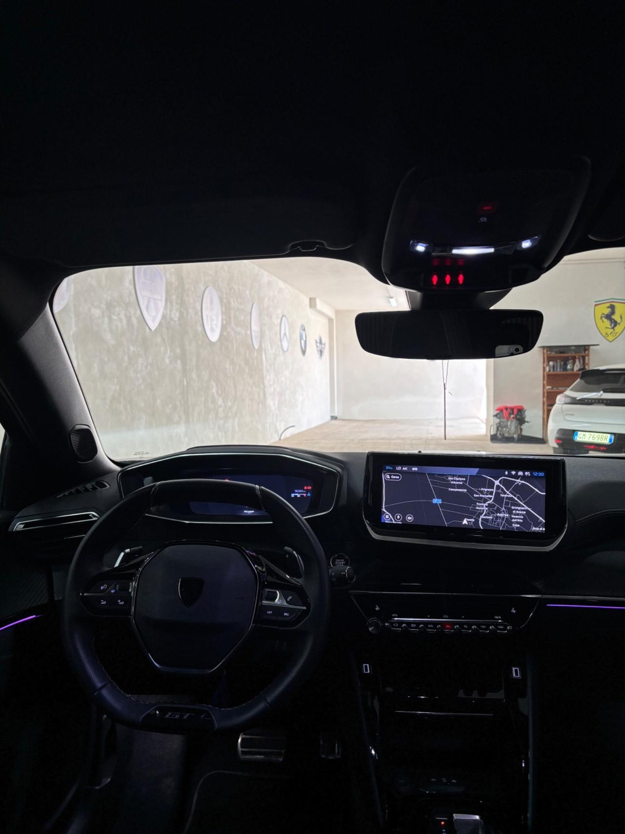 Peugeot 2008 PureTech 130 S&S EAT8 GT