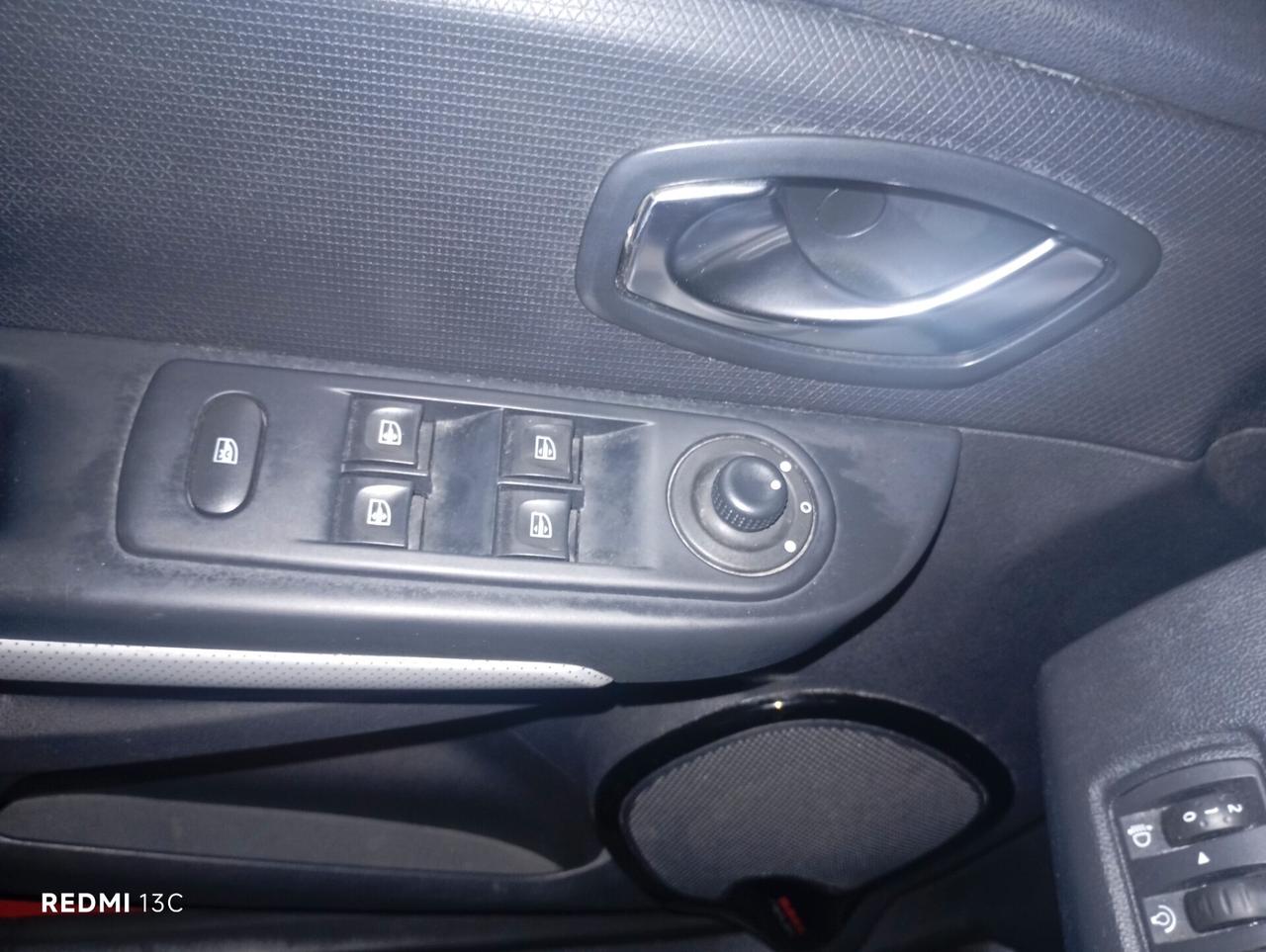 Renault Clio del 2016 EURO 6