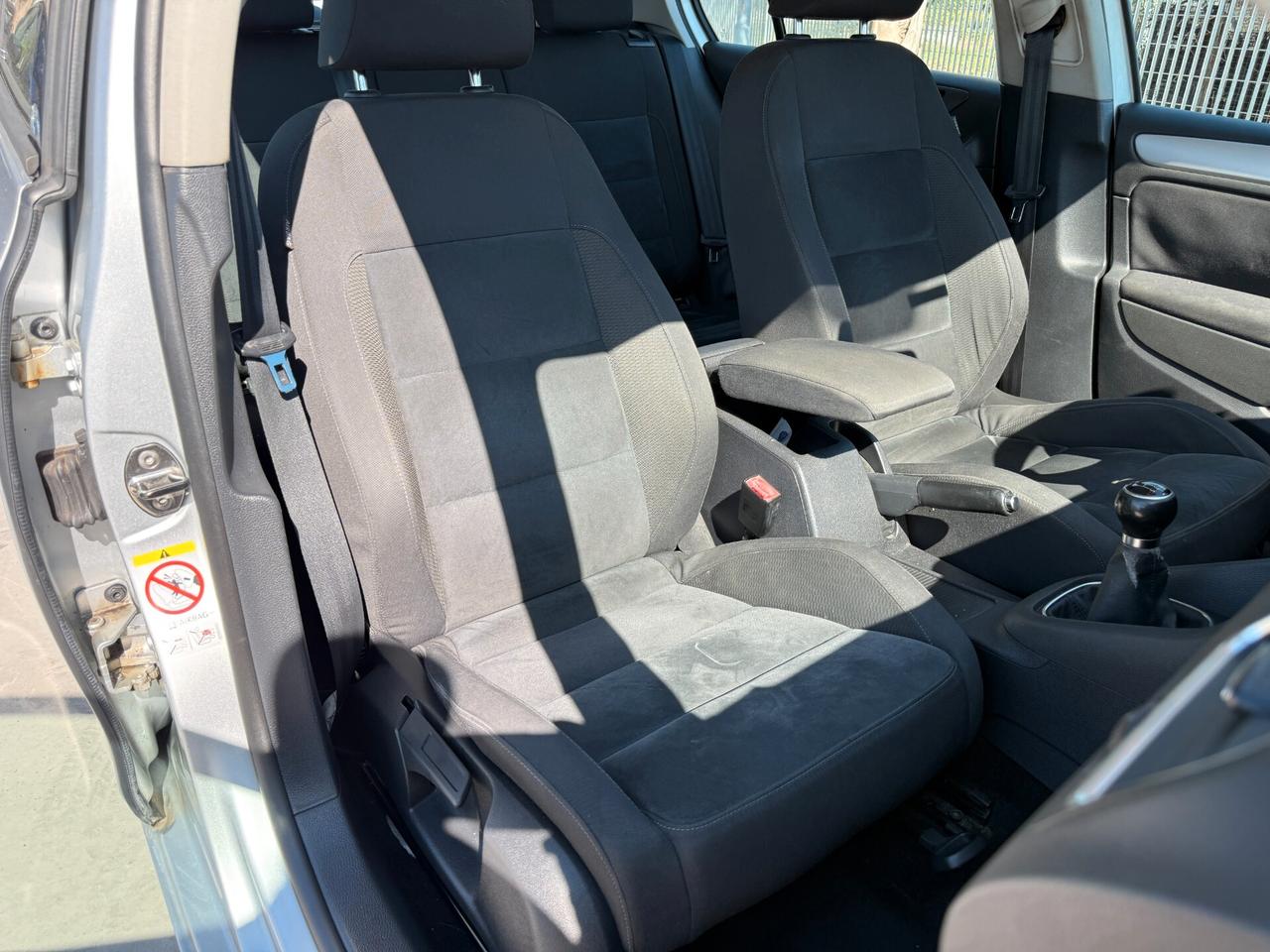 VOLKSWAGEN GOLF 2011 1.4 BENZ 122 CV MOTORE NUOVO