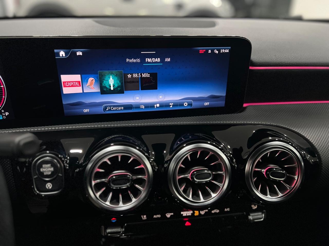 Mercedes Benz A200d Aut. AMG Line Premium 150 cv