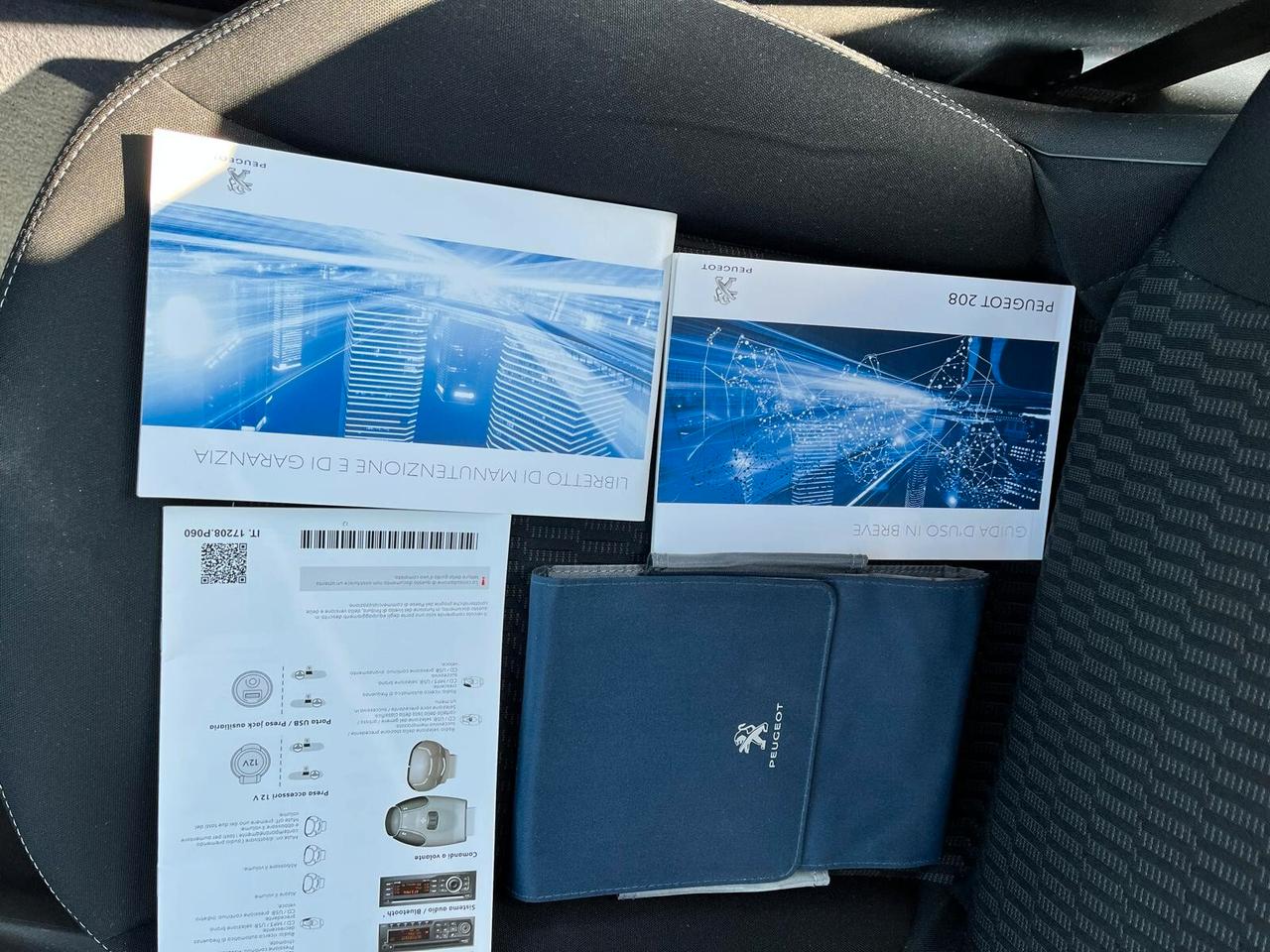 Peugeot 208 PureTech 82 5 porte Allure